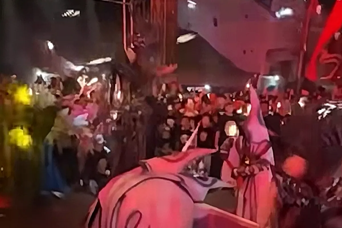 Viral dan Kontroversial! 4 Fakta Karnaval Pekalongan: Dari Dugaan Satanisme hingga Kematian Pengrajin Batik Berkostum Monster