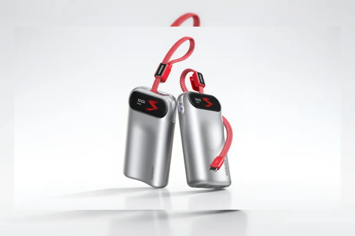 Ugreen Luncurkan Power Bank 45W 10.000mAh dengan Layar Pintar dan Kabel Bawaan
