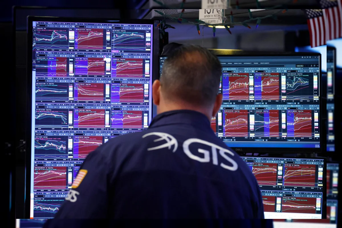 Wall Street Mendekati Rekor, Saham AS Ikuti Kenaikan Global