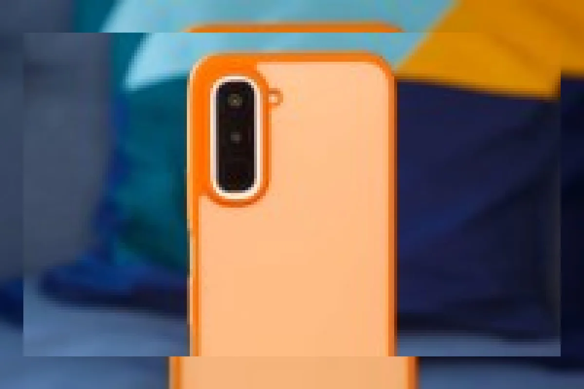 Unboxing Infinix Hot 70: Punggung Berubah Warna dan Baterai 6.000 mAh