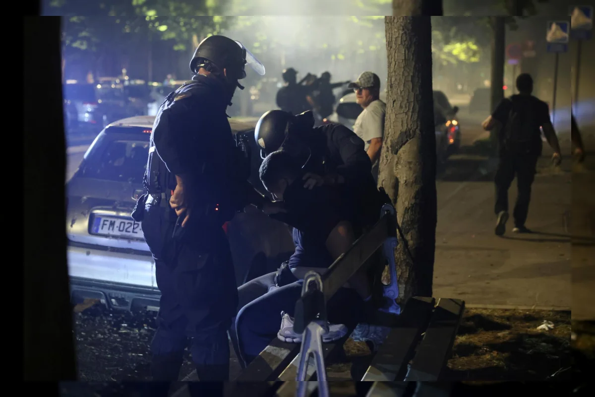 Polisi Paris Tahan Puluhan Orang Usai Kerusuhan Saat Perayaan Juara PSG