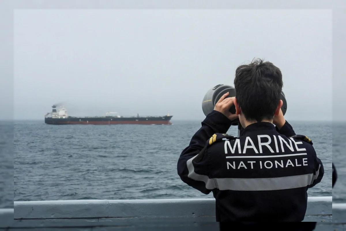 Prancis dan Inggris Cegat Kapal Tanker Rusia yang Dikenai Sanksi