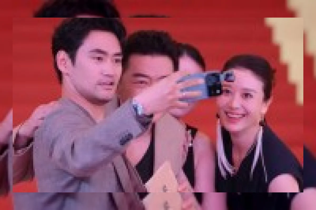 Honor Robot Phone Digunakan di Shanghai International Film Festival