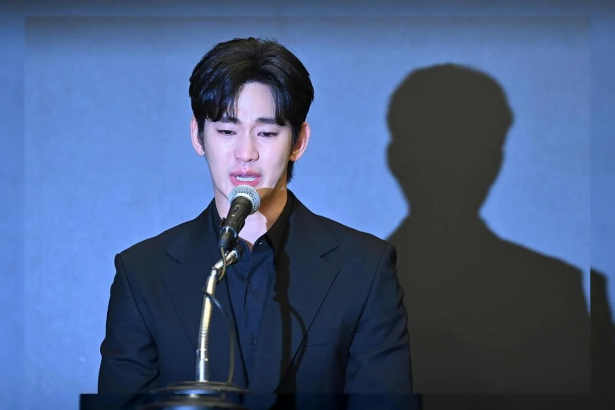 Kim Soo-hyun Bersiap Kembali ke Layar Kaca Setelah Setahun Vakum
