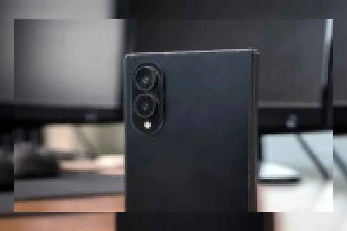 Galaxy Z Fold8 Tampil dalam Bocoran Dummy Baru, Kali Ini Warna Hitam