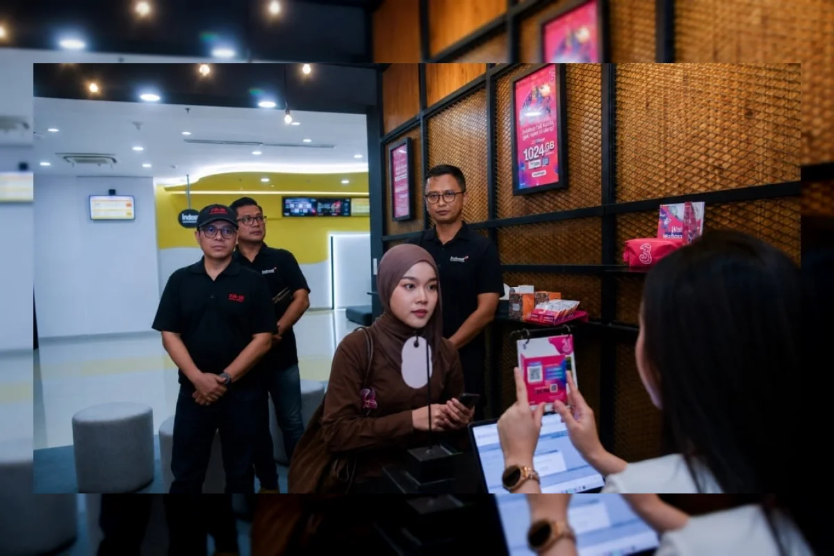 Registrasi Kartu SIM Pakai Verifikasi Wajah Resmi Berlaku, Wamen Komdigi Apresiasi Kesiapan Indosat