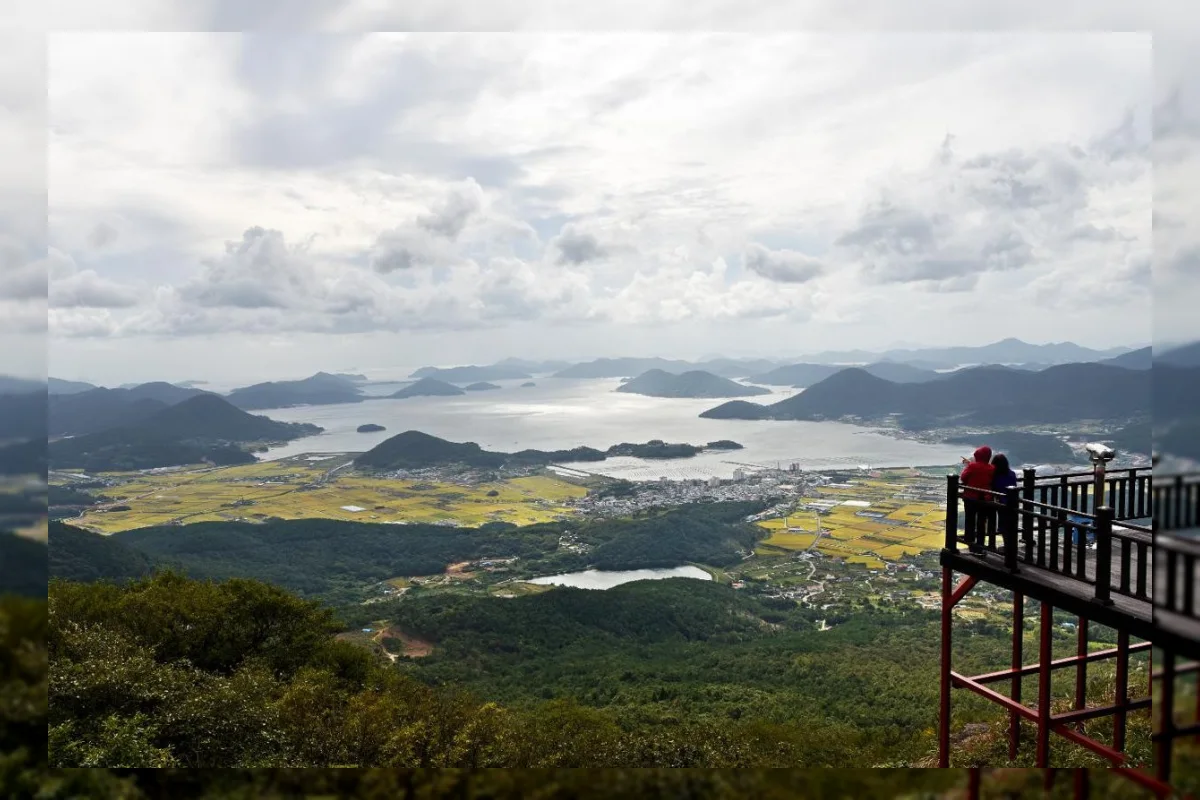 Pulau Kapal Geoje Andalkan Idola Kampung Halaman untuk Pariwisata