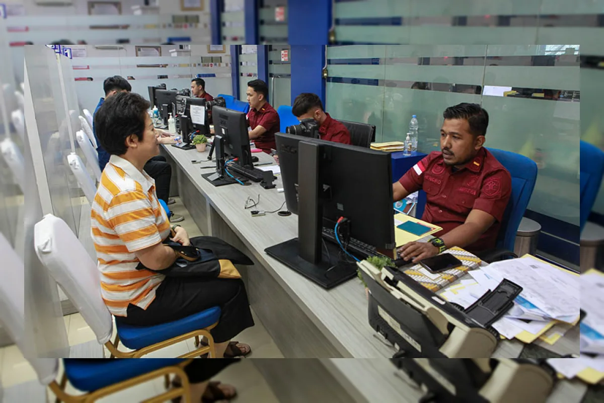 KPK Sita Uang SG$8.500 dari Kantor Kepala Imigrasi Jaksel