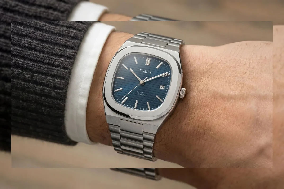Timex Luncurkan Tiga Jam Tangan Automatic E Line dengan Desain Retro Kotak