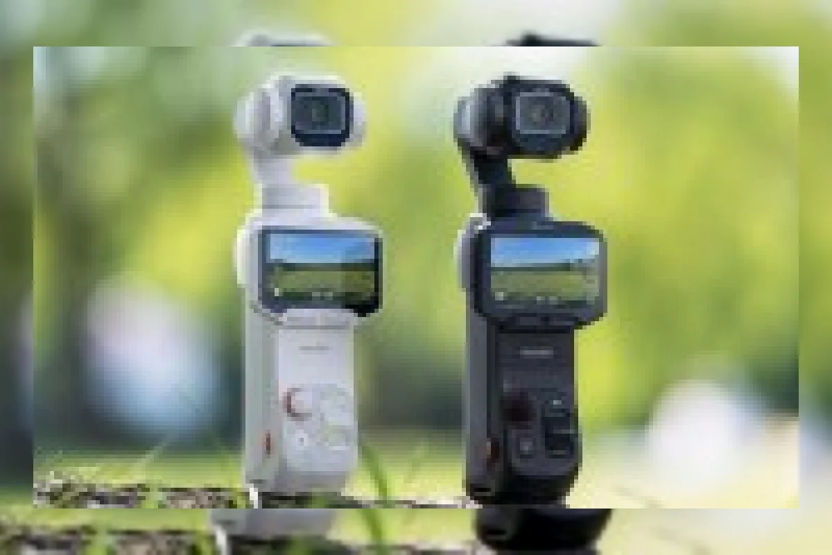 Kamera gimbal Insta360 Luna Pro dengan sensor 1 inci dan layar sentuh OLED