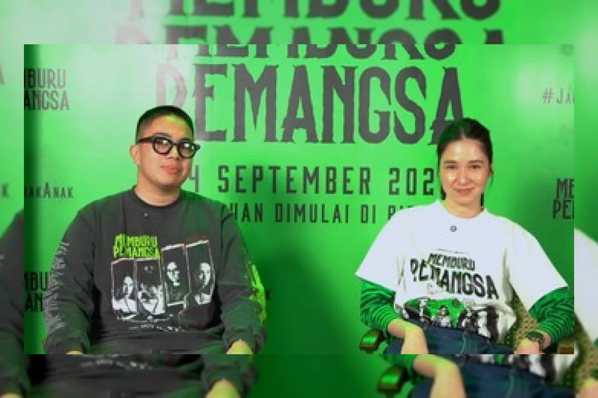 Umay Shahab dan Laura Basuki dalam segmen This or That membahas film Memburu Pemangsa