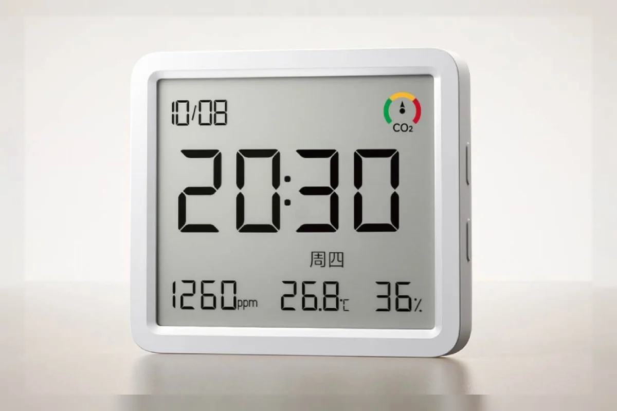 Perangkat Xiaomi Mijia Smart Thermometer and Hygrometer 3 Pro dengan layar 3,6 inci dan deteksi CO2