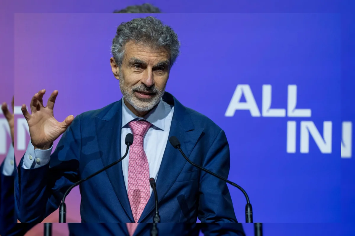 Yoshua Bengio berbicara di konferensi AI