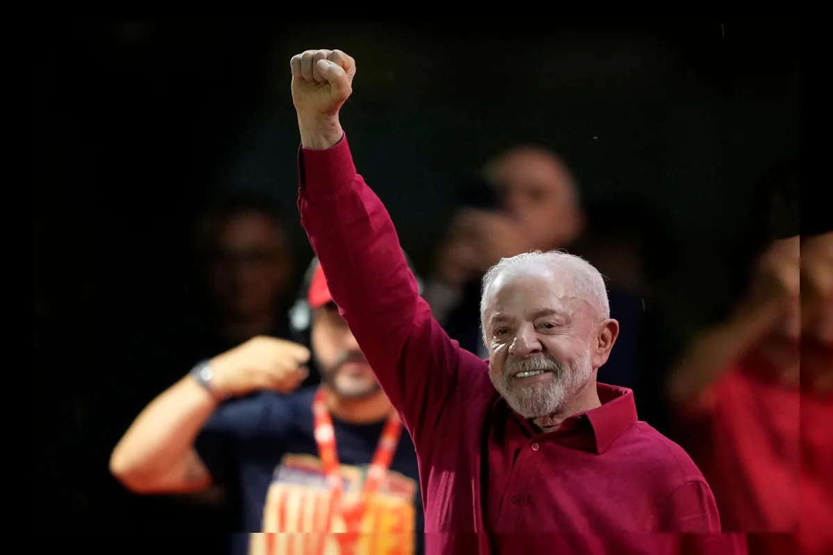 Lula Naikkan Bantuan Sosial 15 Persen Jelang Pilpres Brasil