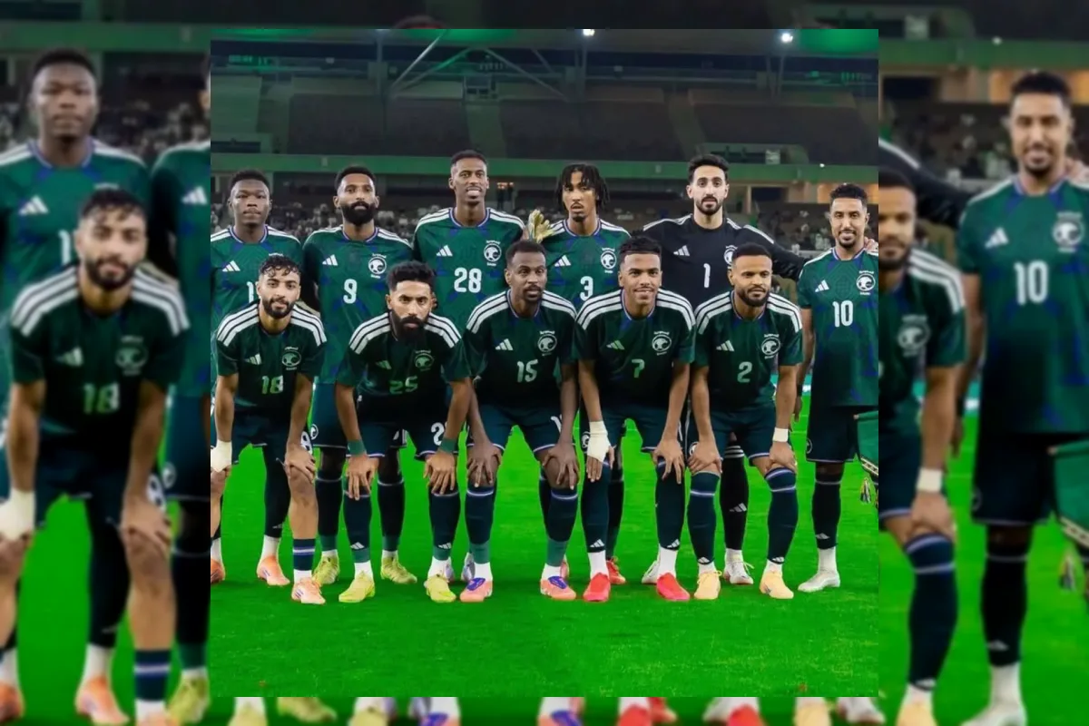 Wasit Joao Pinheiro menganulir gol Arab Saudi ke gawang Kuwait di Khaleeji 27