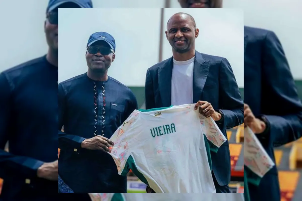 Patrick Vieira saat memimpin tim nasional Senegal