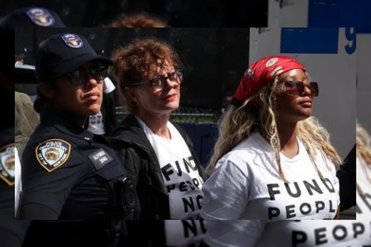 Susan Sarandon dan Hannah Einbinder ditangkap NYPD saat demo tolak pidato Netanyahu di PBB