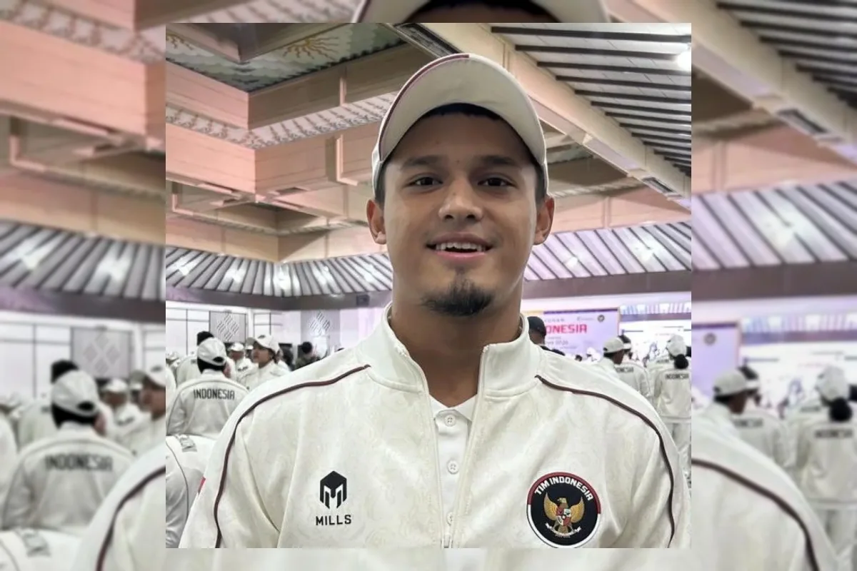 Lifter Indonesia Rizki Juniansyah saat bertanding