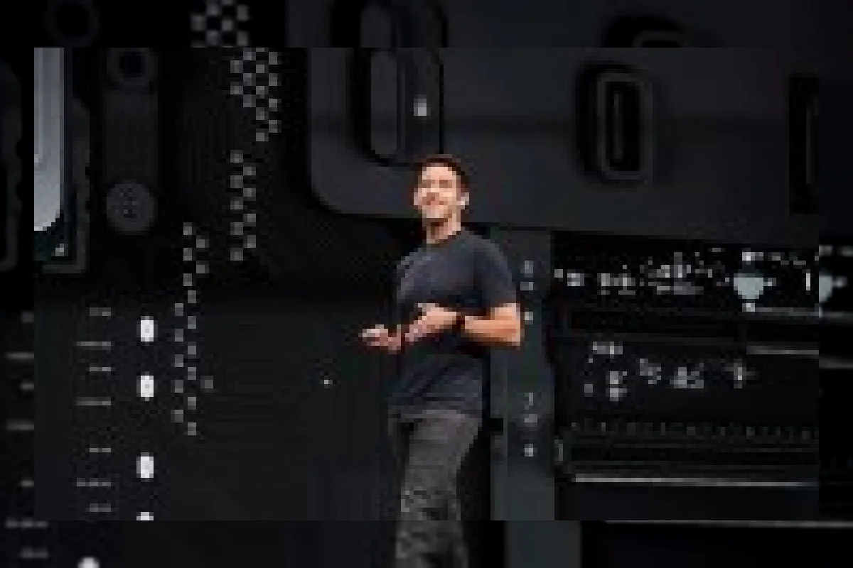 CEO Apple John Ternus
