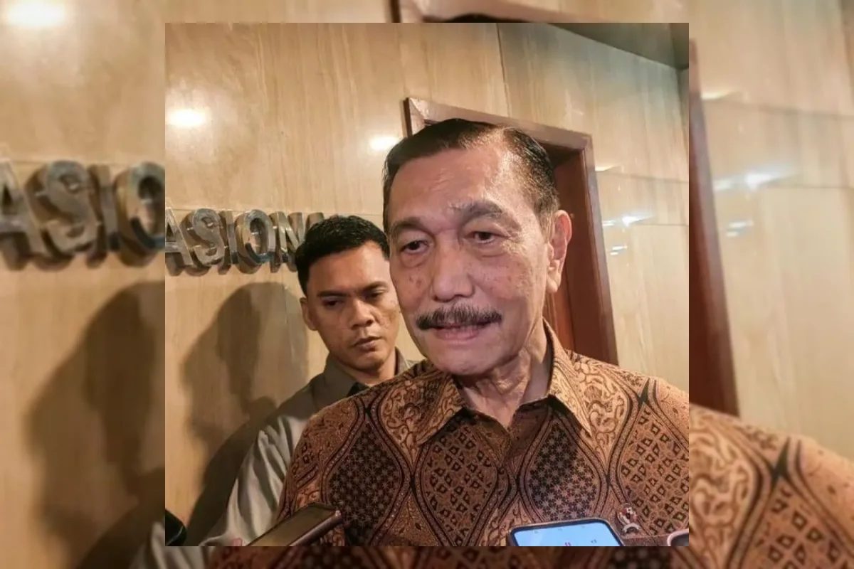 Ilustrasi penyaluran bantuan sosial tunai kepada masyarakat