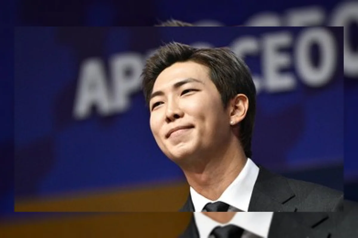 Ilustrasi donasi RM BTS untuk Museum Nasional Korea