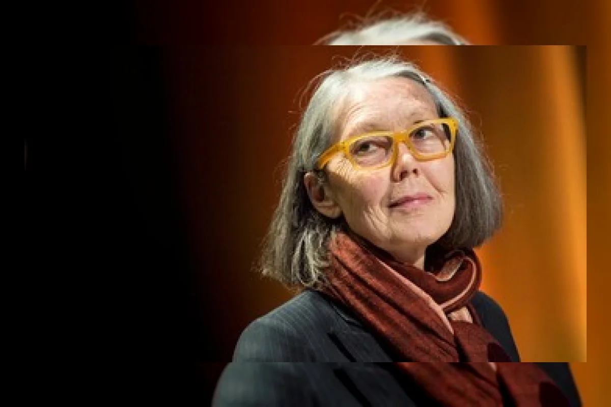 Penyair Anne Carson peraih Nobel Sastra 2026