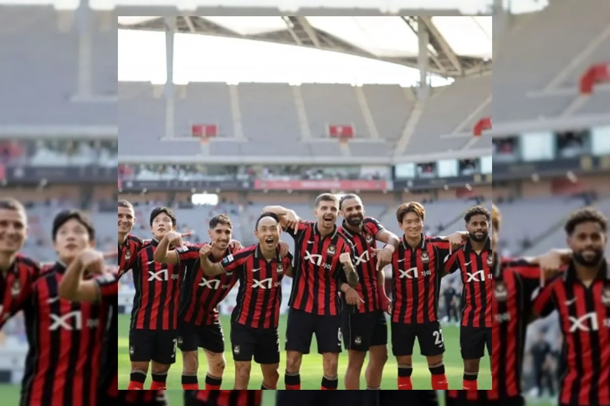 FC Seoul merayakan kemenangan atas Jeju SK di K League 1
