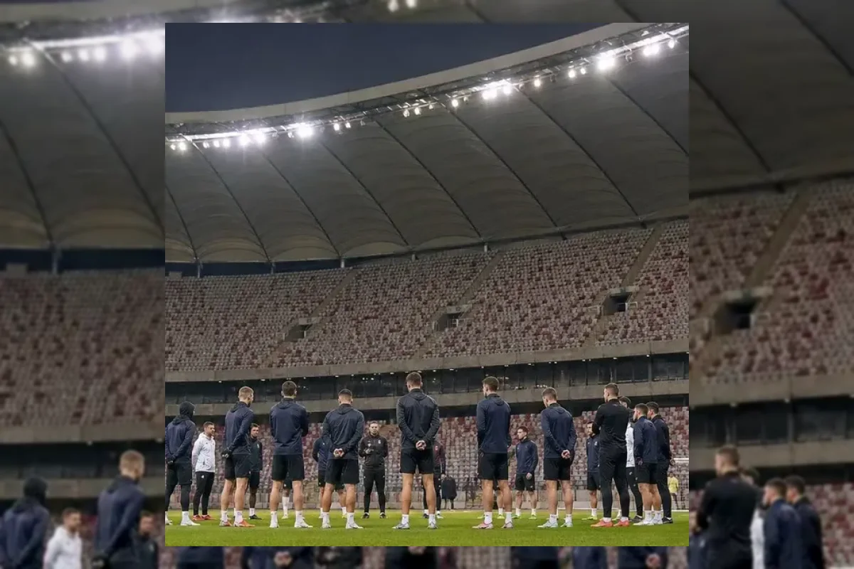 Pertandingan Legia Warszawa melawan Wisła Kraków di Warsawa