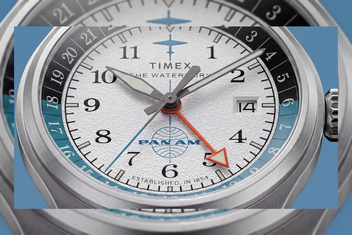 Jam tangan Timex Pan Am Waterbury GMT dengan dial dua warna dan gerakan quartz