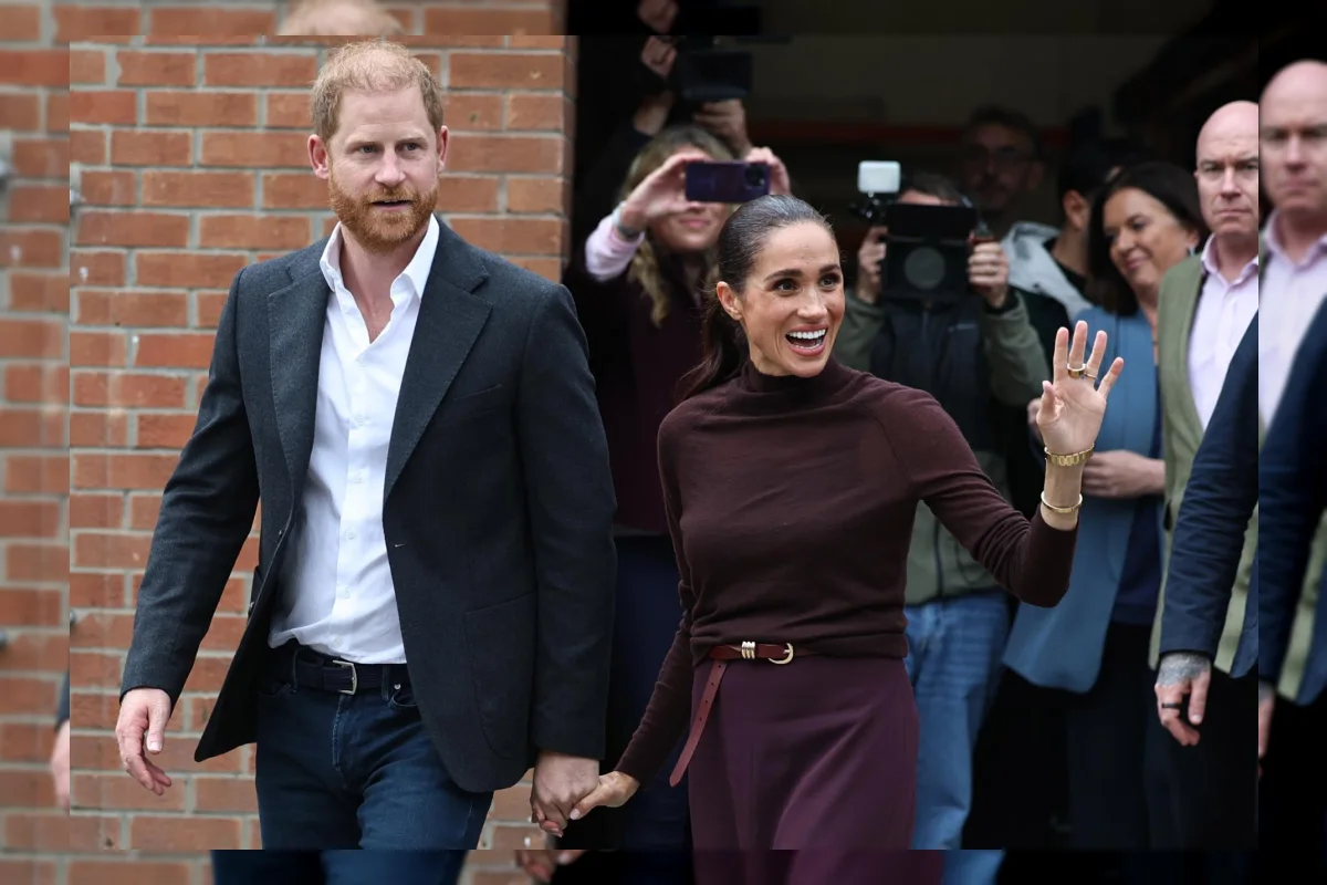 Pangeran Harry dan Meghan saat kunjungan ke Nottingham