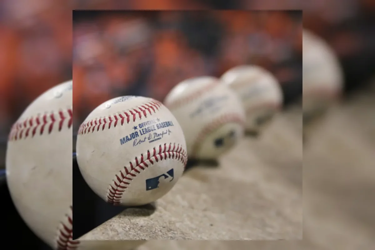 Pertandingan bisbol playoff MLB antara Milwaukee Brewers dan Los Angeles Dodgers