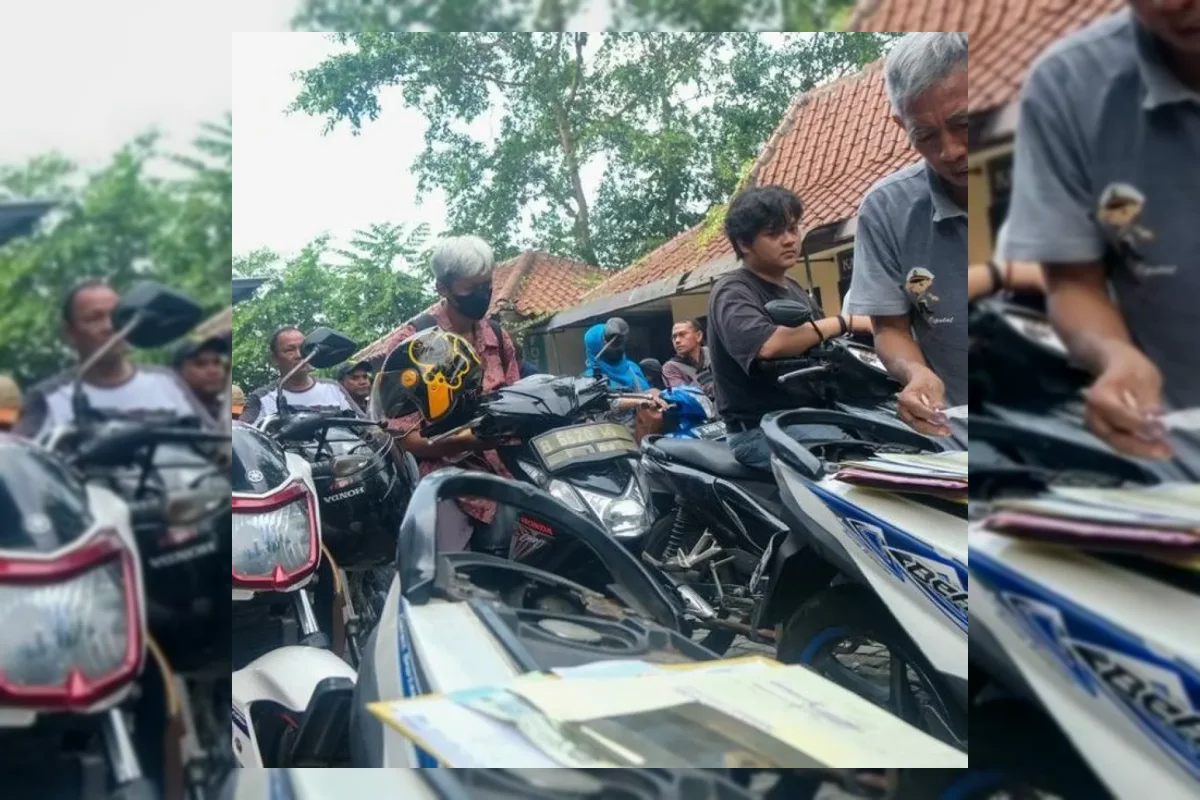 Ilustrasi pemutihan pajak kendaraan bermotor di kantor Samsat