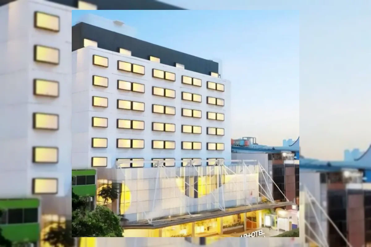Interior hotel ARTOTEL Harmoni Jakarta dengan sentuhan seni dan budaya Peranakan