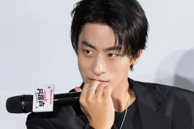 Koo Kyo Hwan dan Sutradara Yi Ok Seop Resmi Menikah Sejak 2022, Mengungkap Kisah Cinta 13 Tahun yang Penuh Kejutan
