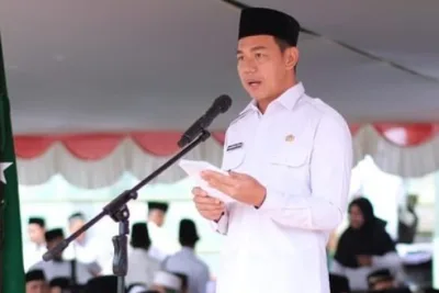 Sentuhan Humanis di Tengah Asap Karhutla: Kapolres dan Bupati Kapuas Hulu Apresiasi Perjuangan Petugas serta Warga Selimbau