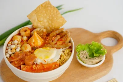 Berburu Seblak di Bandung? Ini 8 Tempatnya, dari Prasmanan Viral sampai yang Bukanya dari Jam 8 Pagi