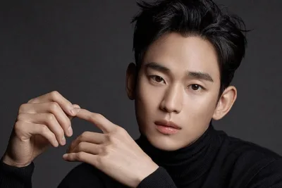 Giliran Ibu Kim Sae Ron yang Dipolisikan: Kata Agensi, Kim Soo Hyun Dinyatakan Tak Bersalah dan Bukti yang Beredar Rekayasa AI