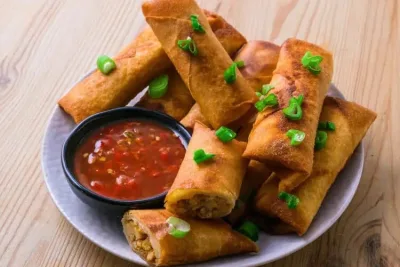 Mampir ke Semarang Jangan Cuma Lewat: Ini 6 Lumpia dari Pelopor Abad ke-19 sampai yang Isiannya Keju