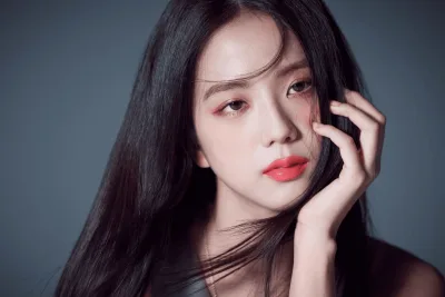 "Bersinar Tanpa Meleleh": Lightstick Solo Jisoo Berbentuk Es Krim, Dijual Mulai Hari Ini