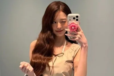 Jang Wonyoung IVE Curi Perhatian dengan Gaya 'Sagging' dan Celana Dalam Rp16 Juta