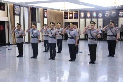 Kapolri Lantik Kalemdiklat dan Lima Kapolda Baru