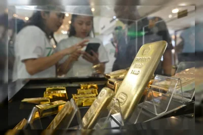 Harga Emas Antam Hari Ini Turun Rp8.000, Kini Rp2.764.000 per Gram