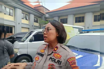 Polisi Dalami Motif Manusia Silver Todong Pengendara di Kuta Bali