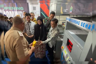 Pom Minyak Goreng Hadir di Kota Malang, Warga Bisa Beli Mulai Rp2.000