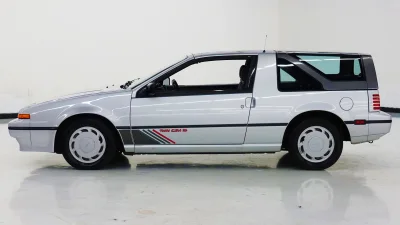 Nissan Pulsar NX 1988: Mobil Teraneh yang Bisa Berubah dari Coupé Jadi Wagon
