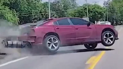 Balita 3 Tahun Selamat dari Mobil Terbalik Usai Ibunya Kabur dari Polisi