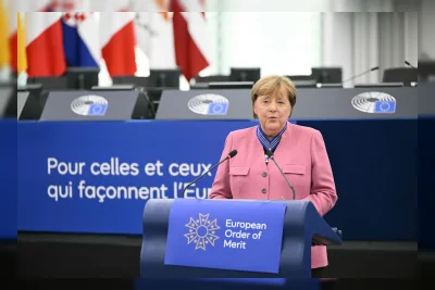Merkel Dorong Uni Eropa Terus Regulasi Media Sosial dan AI