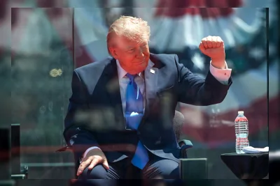 Trump: AS Mungkin Harus Serang Iran Lebih Keras, atau Mungkin Tidak
