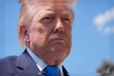 Trump Beri Waktu Beberapa Hari untuk Iran Capai Kesepakatan Damai
