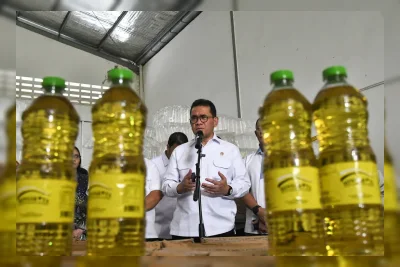 Mendag Klaim Harga MinyaKita Turun, Tapi di Papua Masih Tinggi